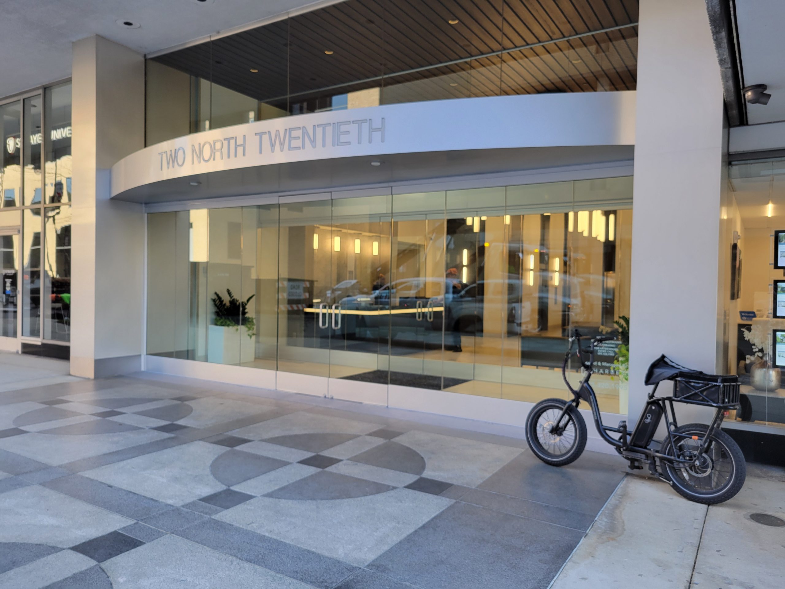 Commercial glass contracting by NelBran Glass